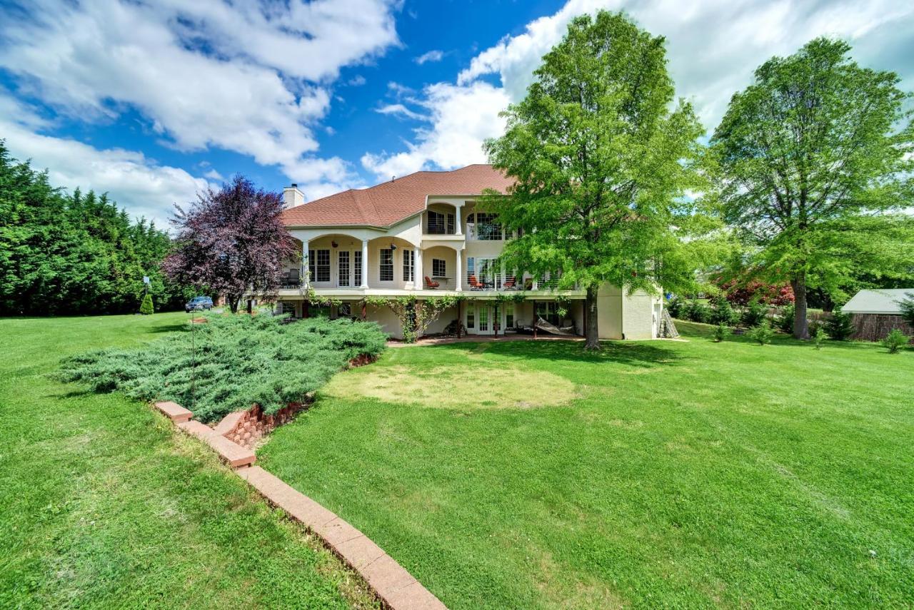 Whispering Oak Mansion Apartment Bear ภายนอก รูปภาพ
