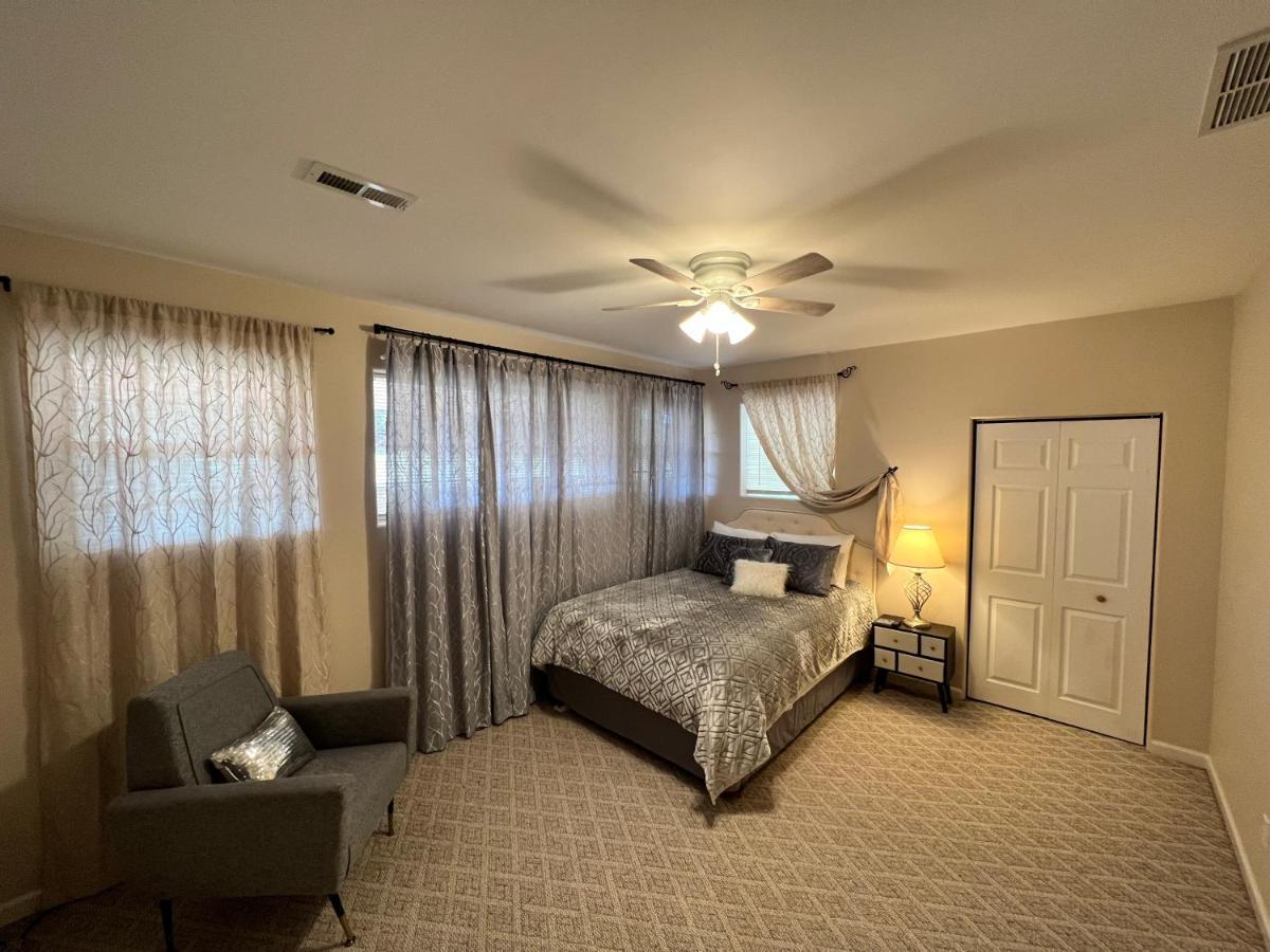 Whispering Oak Mansion Apartment Bear ภายนอก รูปภาพ