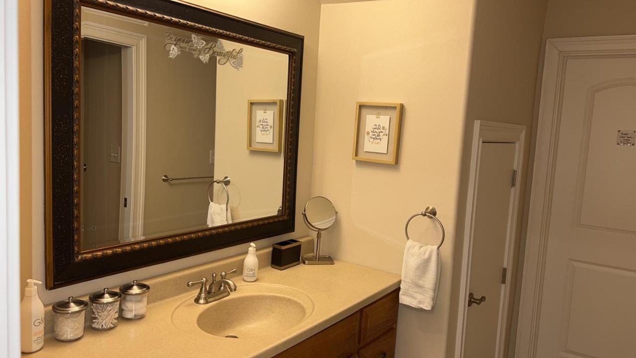 Whispering Oak Mansion Apartment Bear ภายนอก รูปภาพ